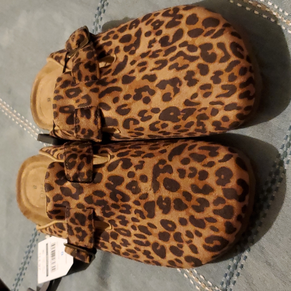 Clogs